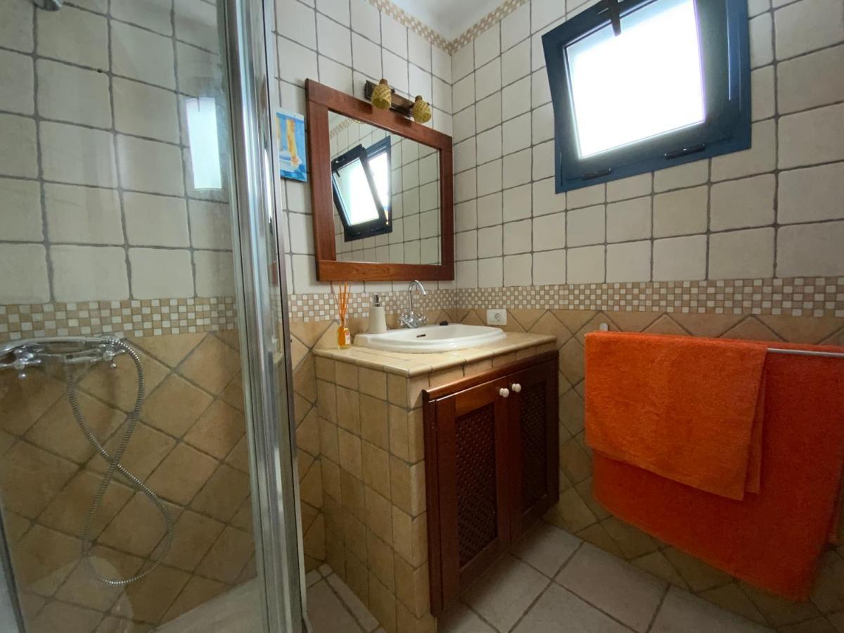Calima Holiday House カレタ・デル・セボ エクステリア 写真